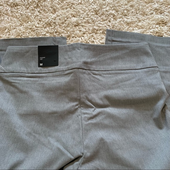 NWT Ricki’s Gray Capri Pants - Picture 2 of 6